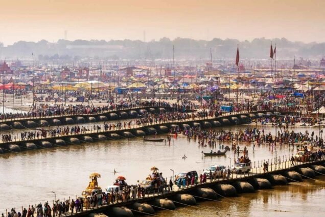 Triveni Sangam Prayagraj visit in Varanasi Ayodhya Prayagraj Tour Package